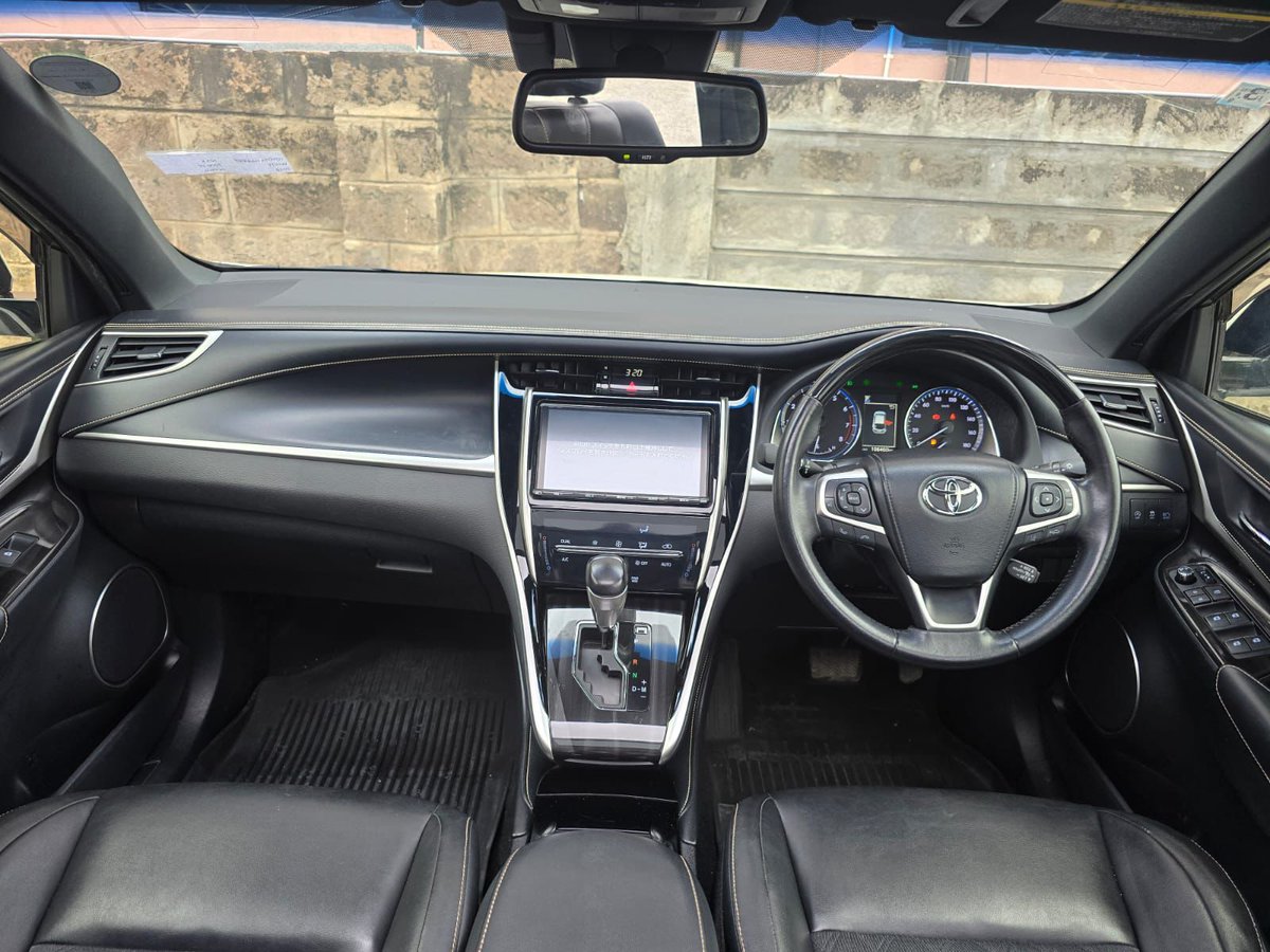 Unique Cars tweet media