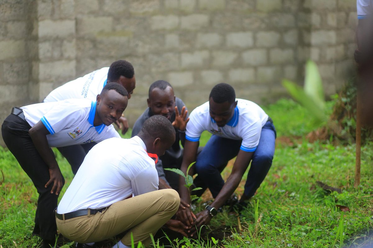 Makerere University Tooro Students Association tweet media