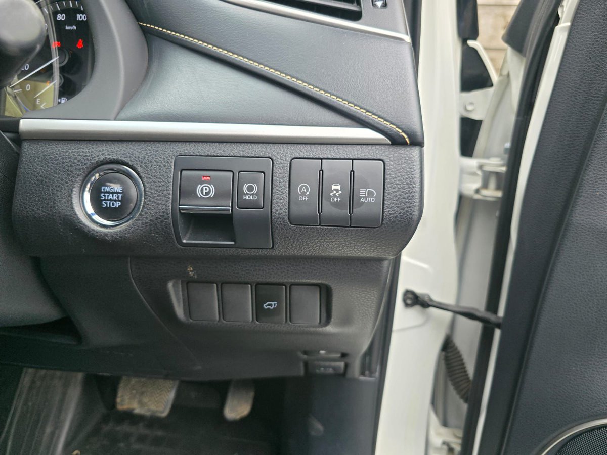 Unique Cars tweet media