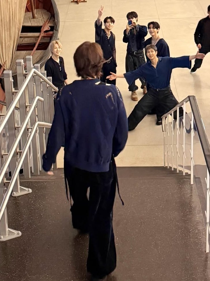 슙국. 🥢 tweet media