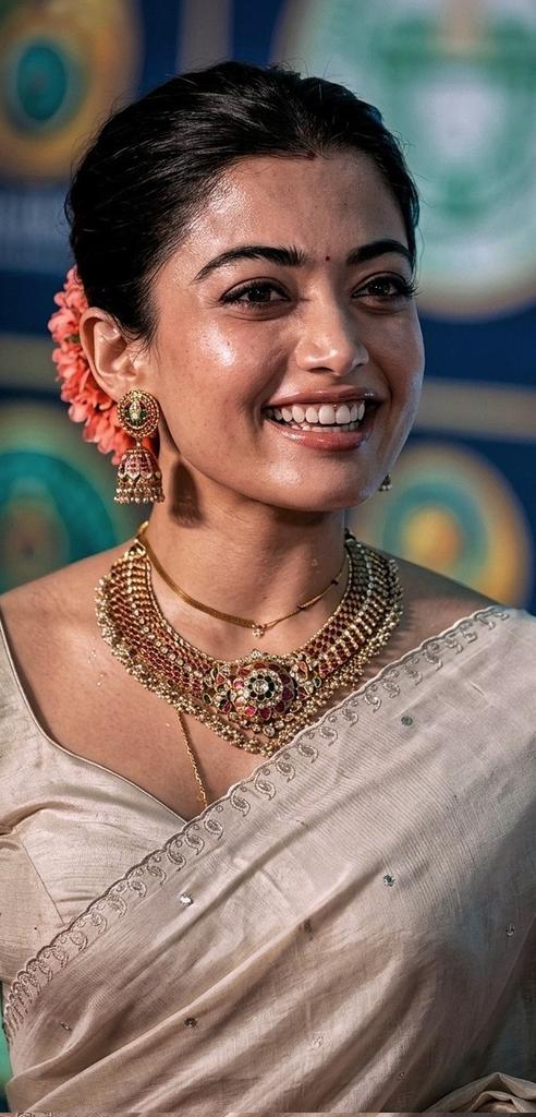 𝙻𝚎𝚎𝚕𝚊 💕 tweet media