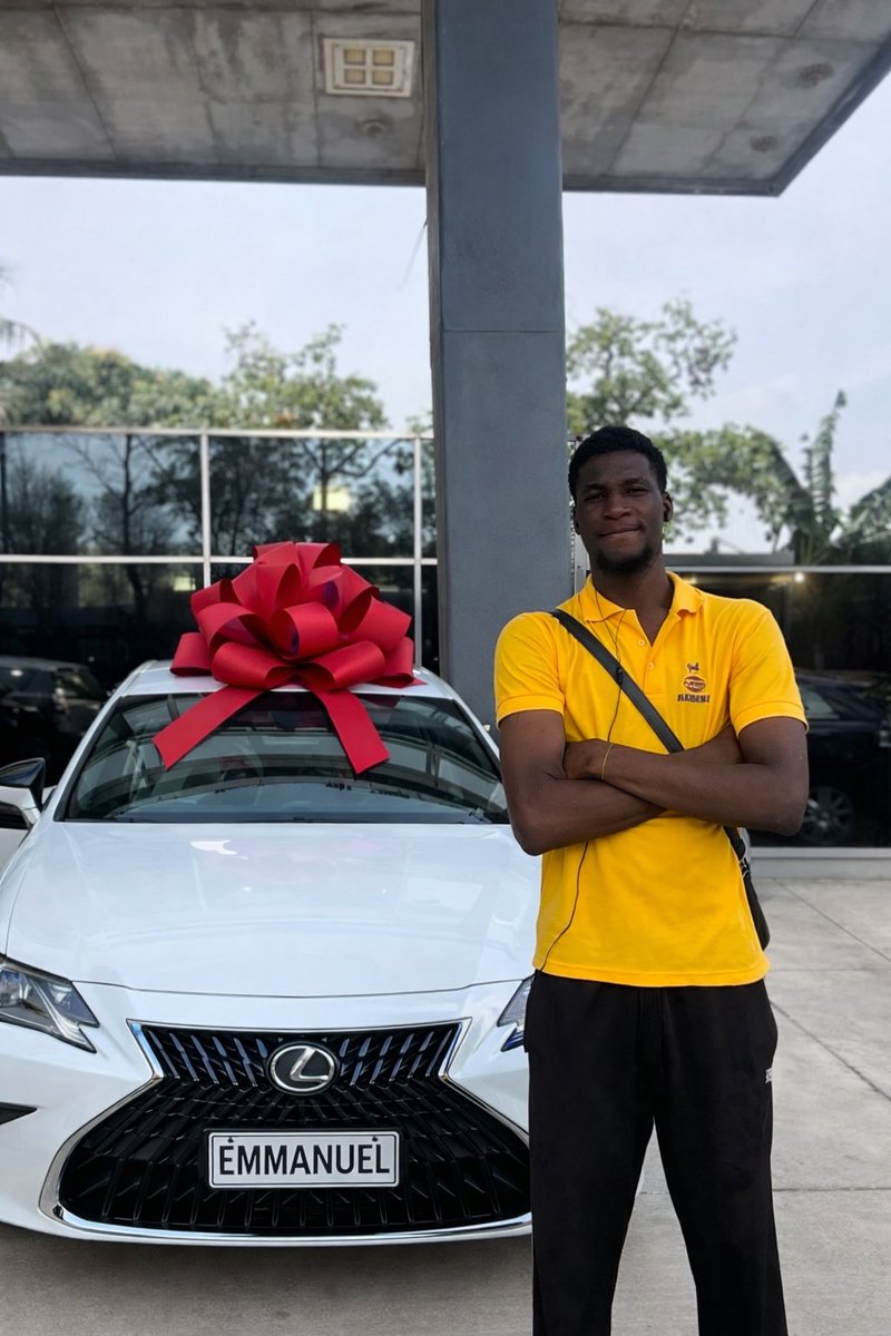 Emmanuel 💫 tweet media