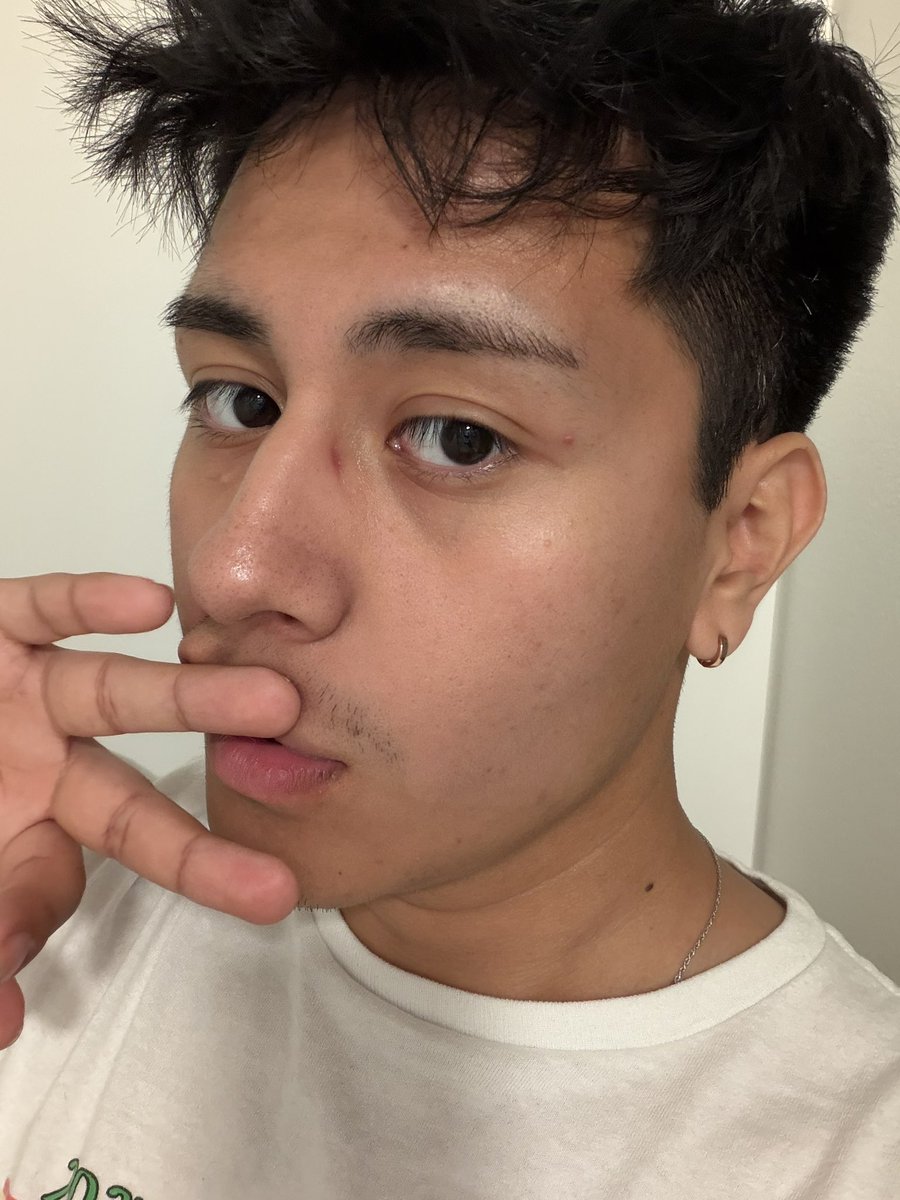 number 1 boy tweet media