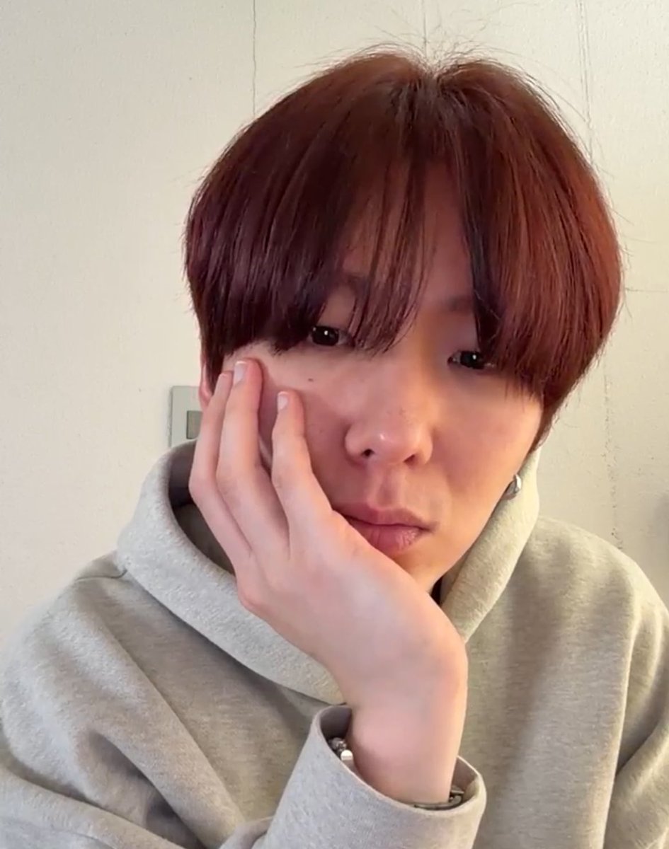 blu⭑.ᐟ 형키혁 tweet media