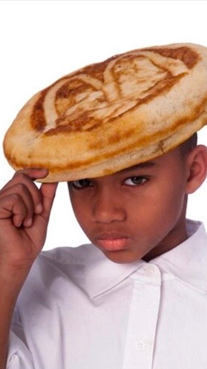 MathaiusYoung tweet media