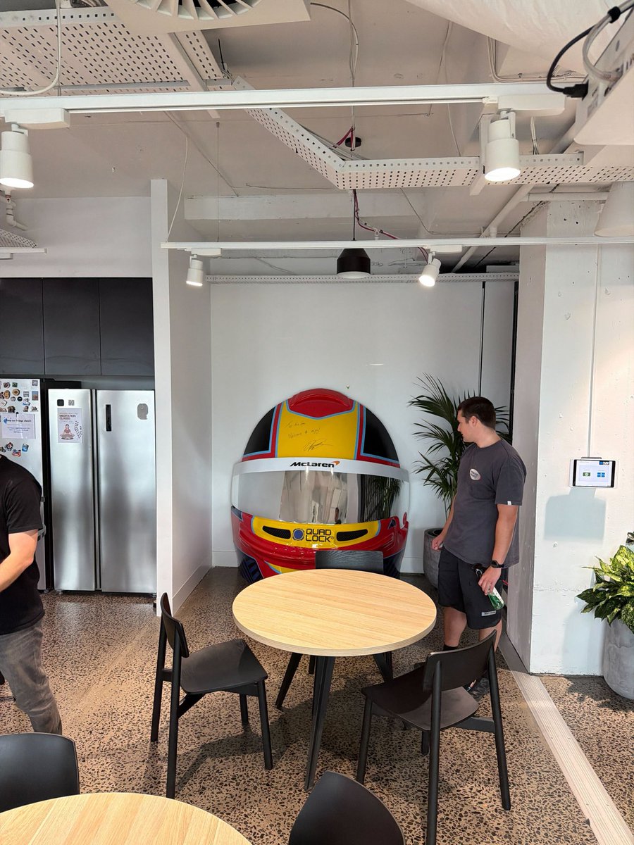 QUAD LOCK tweet media