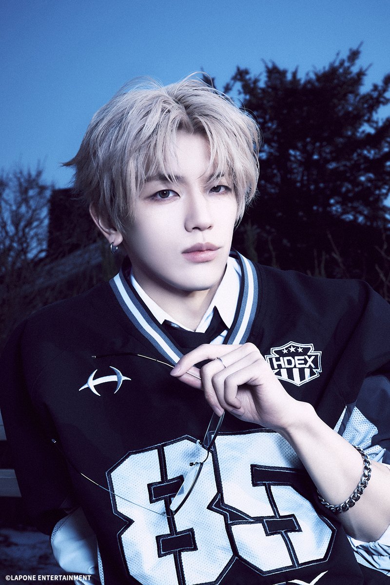 awesome!（オーサム！） tweet media