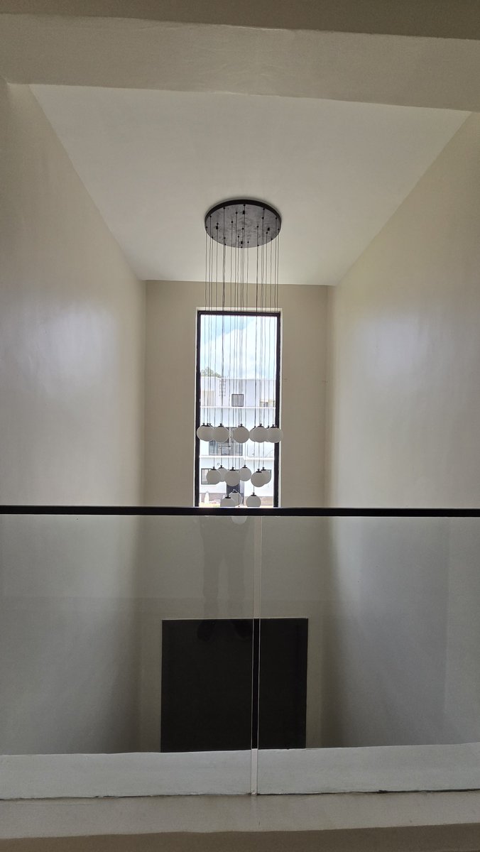 HouseDesigns tweet media