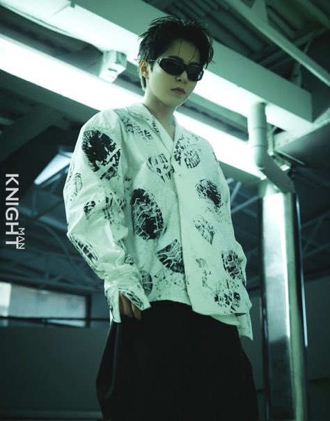 ra ❄️ tweet media