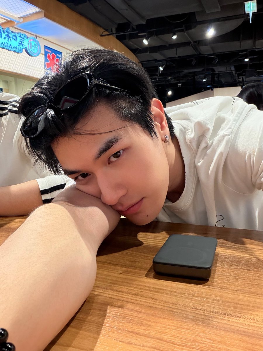 Phu.uuuuuuu tweet media