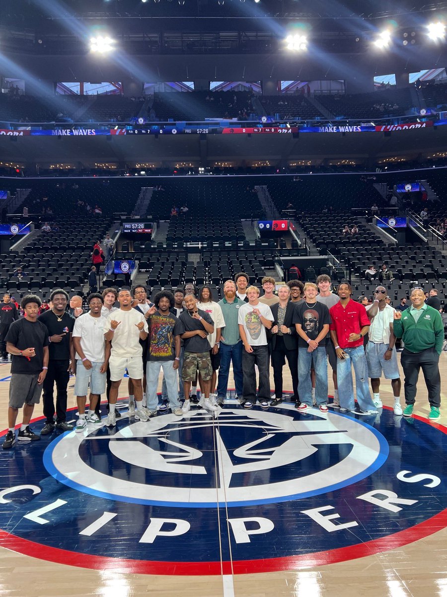SacKenny's tweet photo. @SacStTrack Student-Athlete experience at NBA game LA Clippers vs Raptors game.
#SpringBreakVibes https://t.co/C3eDjJmWSL