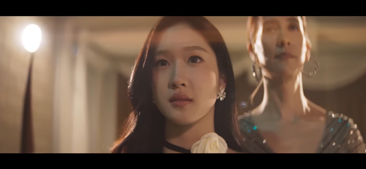 Faye Peraya Trend Official TH 2 tweet media