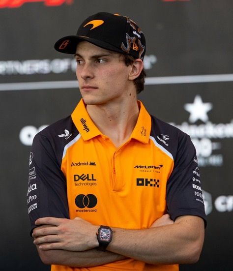 набор лего 🐺 tweet media