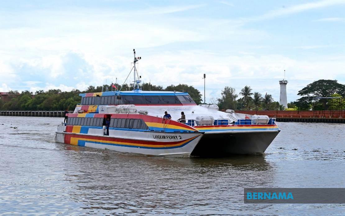 bernamadotcom's tweet photo. Catuan feri ke Langkawi demi kelangsungan operasi 

https://t.co/0dbL1WqiPP

#BernamaNews #feri #Langkawi https://t.co/y4mFNFO0OX