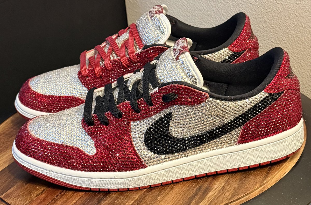 A while back I asked God to “show me how he see’s me.” 
It took me a couple pairs until I realized; He see’s me like a gem. By itself it’s flat glass. But in order to sparkle it must be cut many times in order to sparkle and shine. Then it reflects light everywhere it goes. Enjoy