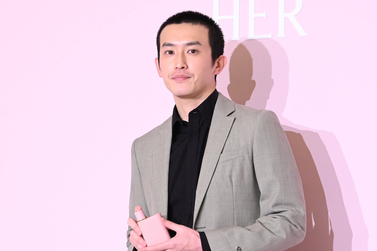 ◣ ˗ˏˋ  𝐸𝑉𝐸𝑁𝑇 𝑃𝐻𝑂𝑇𝑂  ˎˊ˗ ◥    

₊˚🌸BURBERRY HER SAKURA JOURNEY🌸˚₊     

#杉野遥亮 さんはシックなジャケット姿で登壇💐

丸刈りでのイベント登壇で・・・
「髪型ごまかせない」と本音を吐露💭

ほか登壇者のお写真はこちら（全18枚）encount.press/archives/96649…