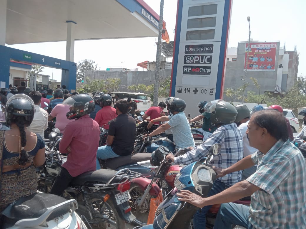 Vivek Shukla tweet media