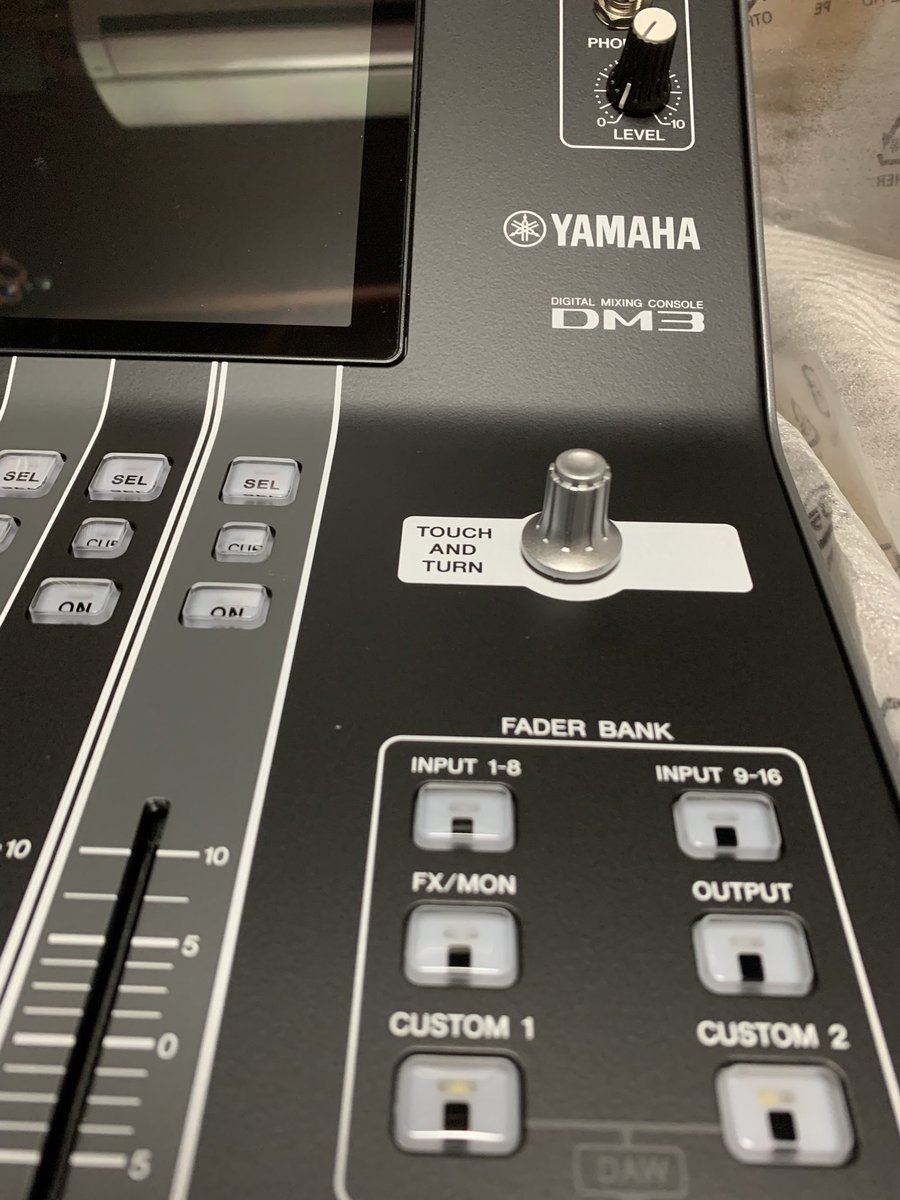 gzp02722's tweet photo. YAMAHA DM3 Standard 導入しました。今日から仲間入りです。 https://t.co/1koIIIWMwb