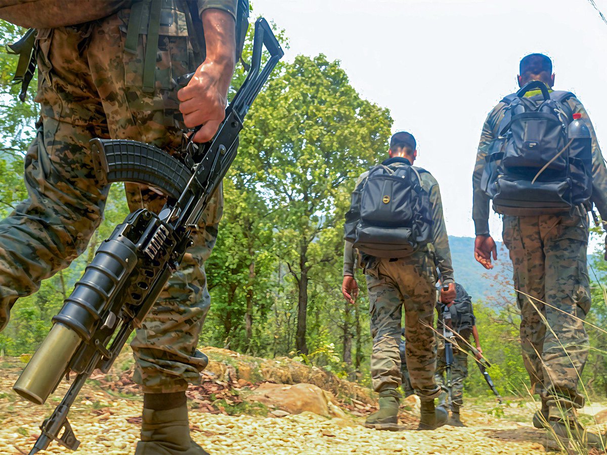 Suspected Kuki militants open fire on Army post in Phouljang: Manipur Police

Read <a href="/ANI/">ANI</a> Story | aninews.in/news/national/…

#Kuki #ManipurPolice #Phouljang