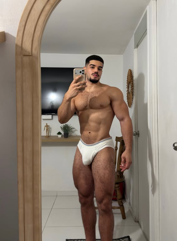 Men_Of_Insta's tweet photo. Mauro Andres
#MenOfInstagram https://t.co/kncVRukKeo