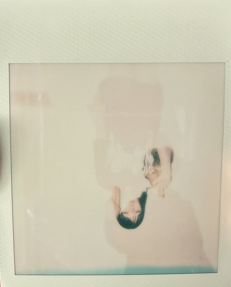 az⋆.ೃ࿔* tweet media