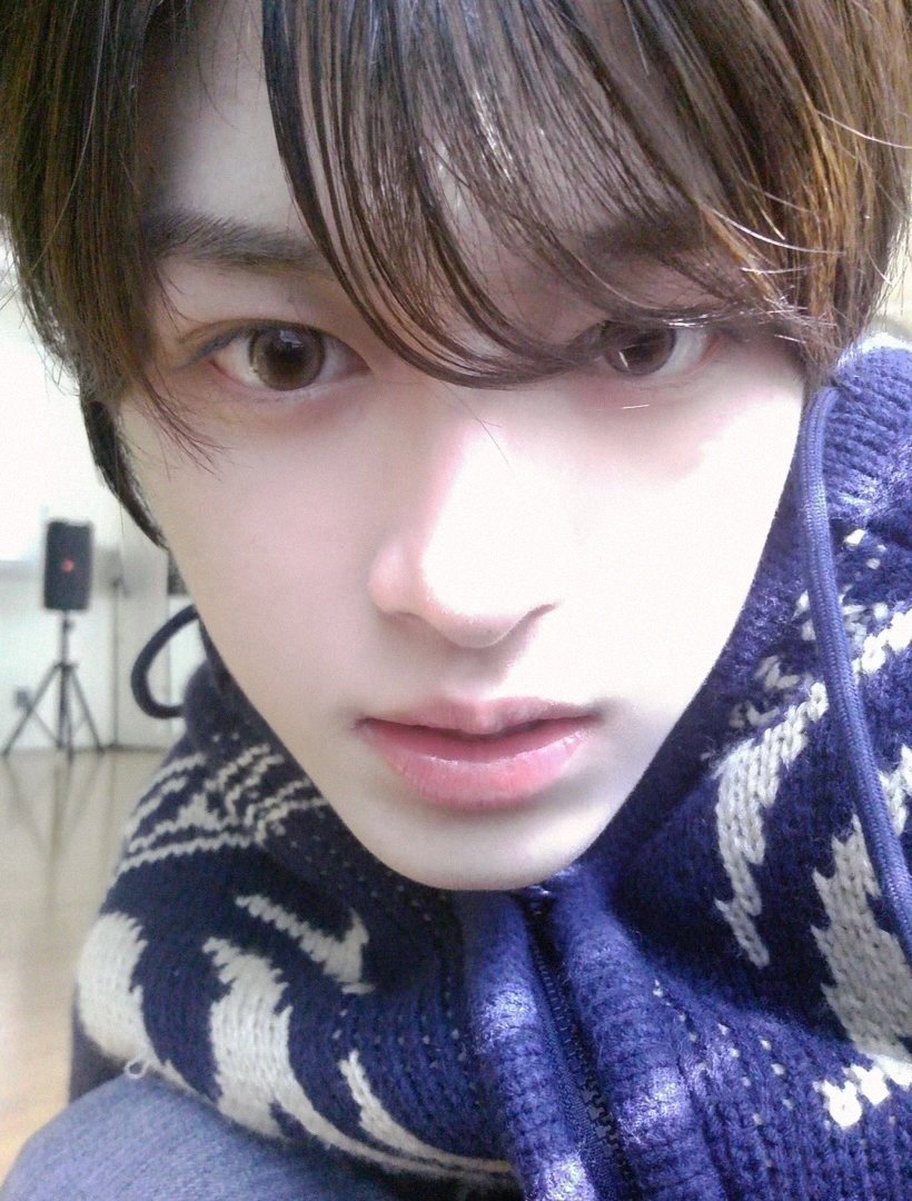 [#TERU]

오랜만이에요☺️
조금씩 날씨가 따뜻해지면서, 여러분과 처음 함께 보낼 봄이 다가오고 있는 것 같아요🌸
여러분을 만날 날을 기대하면서 지금도 열심히 연습하고 있어요!
빨리 만나고 싶어요💛

#TERU #테루
#VAYONN #베이온