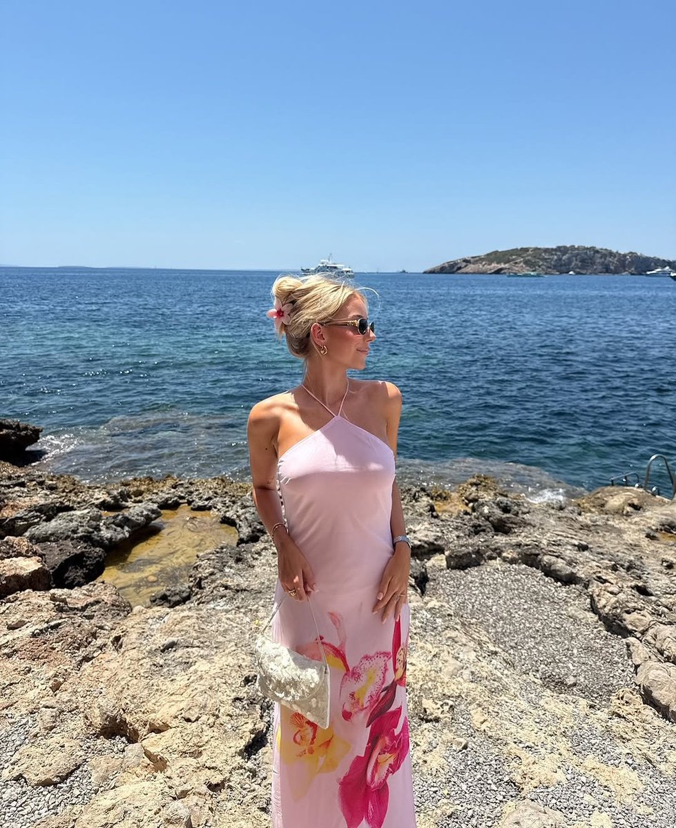 ELARA ♡ ̆̈ tweet media