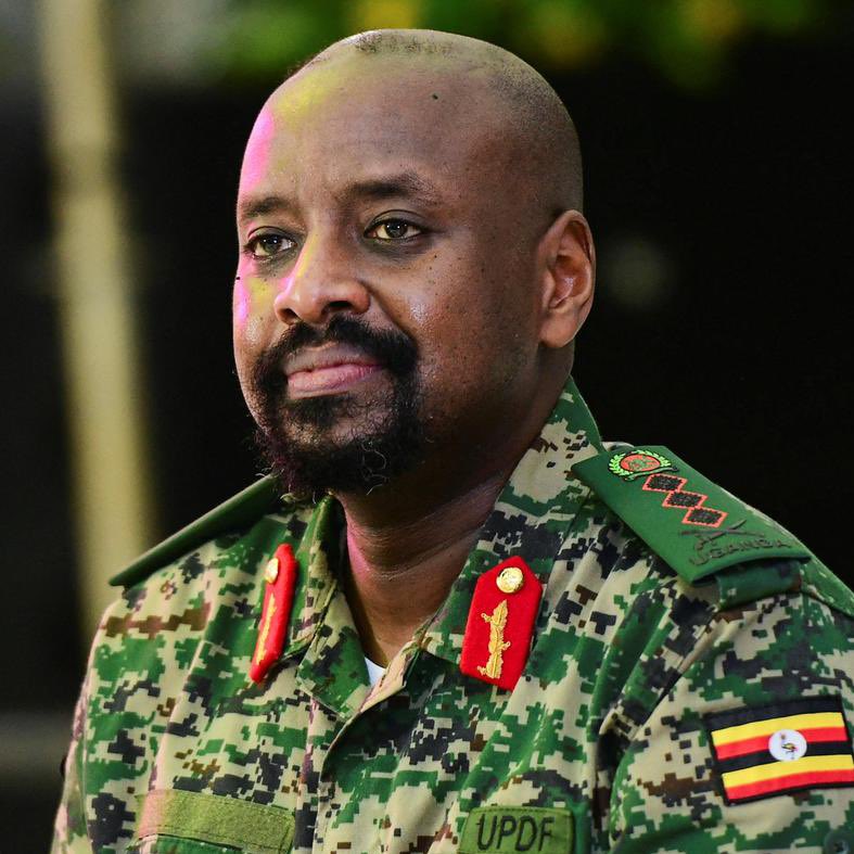 Globe Eye News tweet media