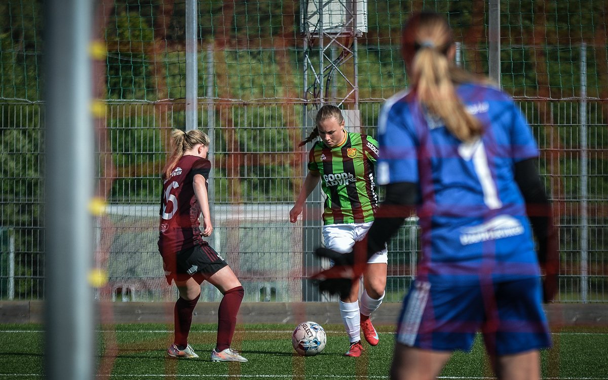 GAISDAMFOTO tweet media