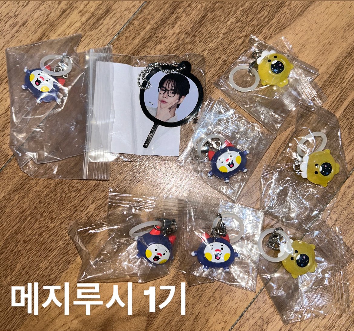pae_nct's tweet photo. 트레저 트루즈 굿즈 키링 가챠 양도 

희노애락 지훈 도영 정환
메지루시 솜 우피 루루 포동이
우치와 재혁 
션리 지훈 아사히 하루토

옾챗으로 가격 제시해주세요!!
알뜰/반값🙆‍♀️

1기 2기 박지훈 윤재혁 김도영 박정우 소정환 https://t.co/x6x5ZAGJnG
