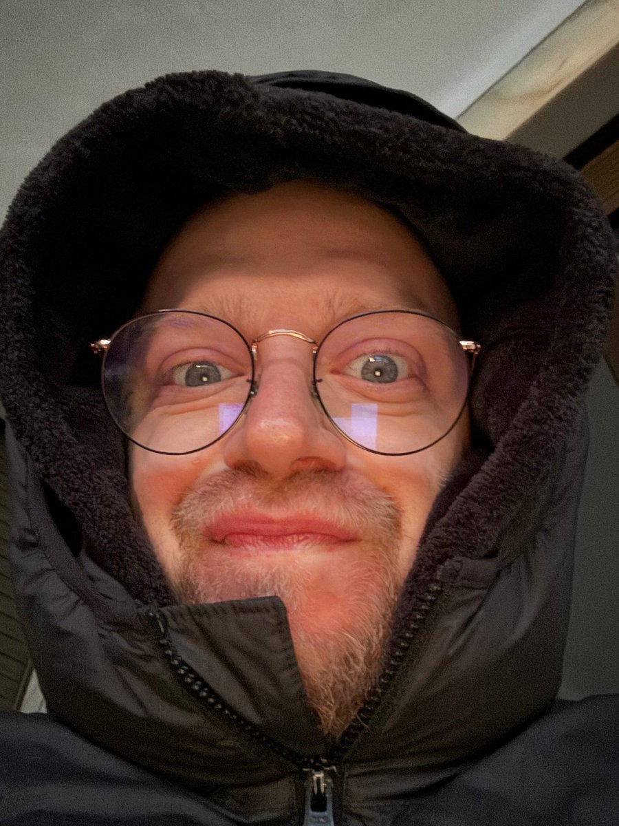 punkdenzy⚖️ tweet media