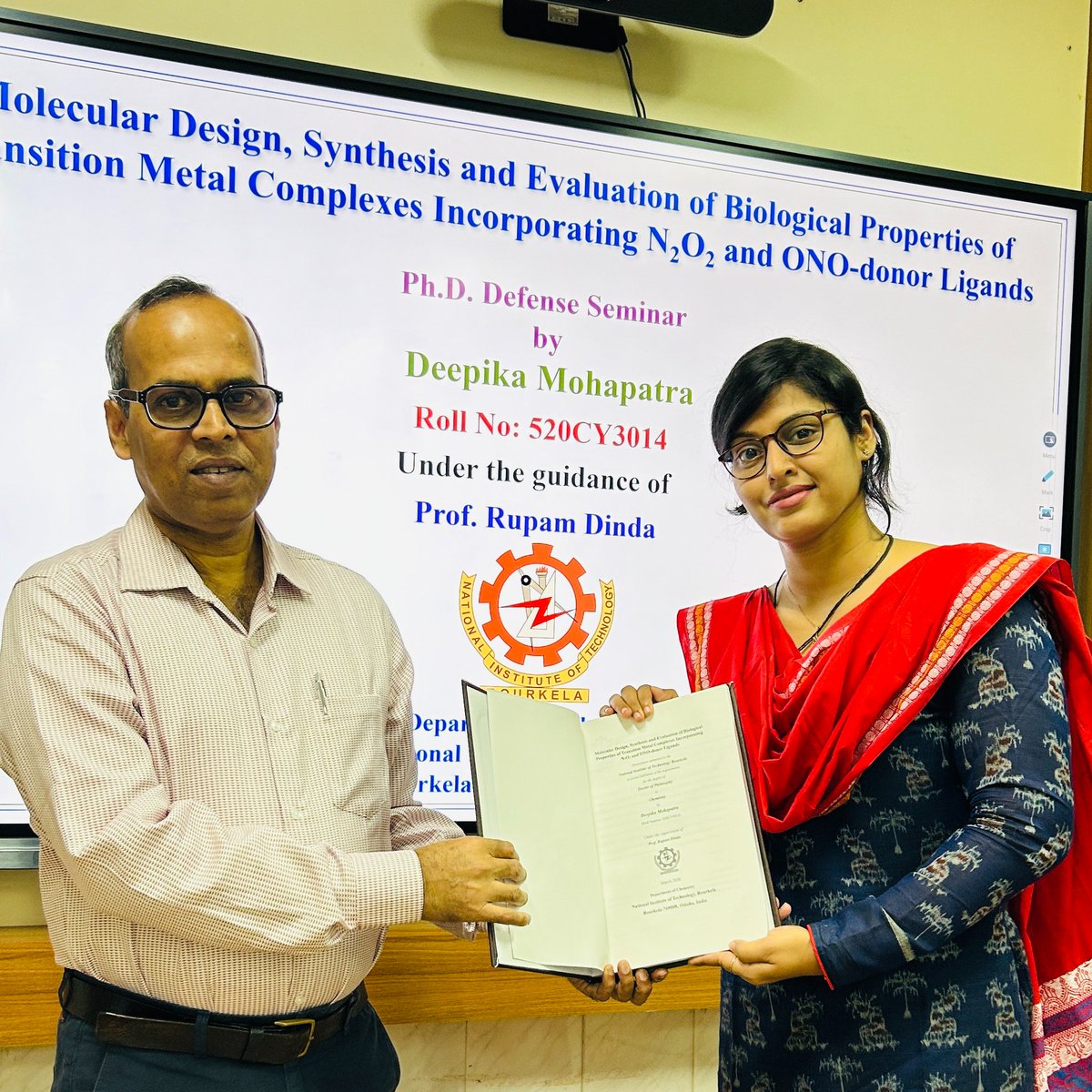 RupamDinda's tweet image. Congratulations to Dr. @DeepsDeepika14 on successfully defending the #PhD #Thesis! Thanks to your dedication and hard work, it truly paid off—our best wishes for your next scientific journey. We thank Prof. Maurya @IITRoorke for acting as the examiner.