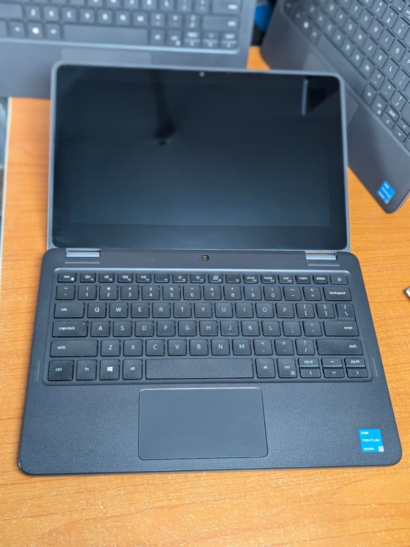 Laptop Point 💻 tweet media