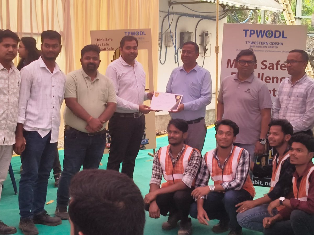 deplodisha's tweet photo. Honoured again to receive the “Excellent Contribution in Meter Installation Work” award from TPWODL for FY 2025–26.  Grateful for the trust. Proud of our team. Committed to raising the bar. 🚀 📷 #Darubrahma #TPWODL #Leadership #OperationalExcellence https://t.co/uaCzmbpZAc