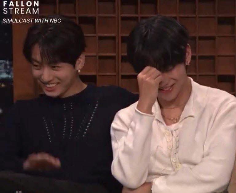 Si si si 

Se confundió de palabra dice 

#Taekook #Vkook #BTS_SWİM