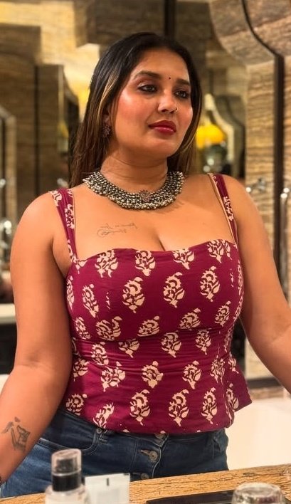 ReSudhar66270's tweet photo. Chubby women are the best π₯π₯
#AslanArjun β£β£
#PriyankaNair π₯ https://t.co/M87JdXAlUe