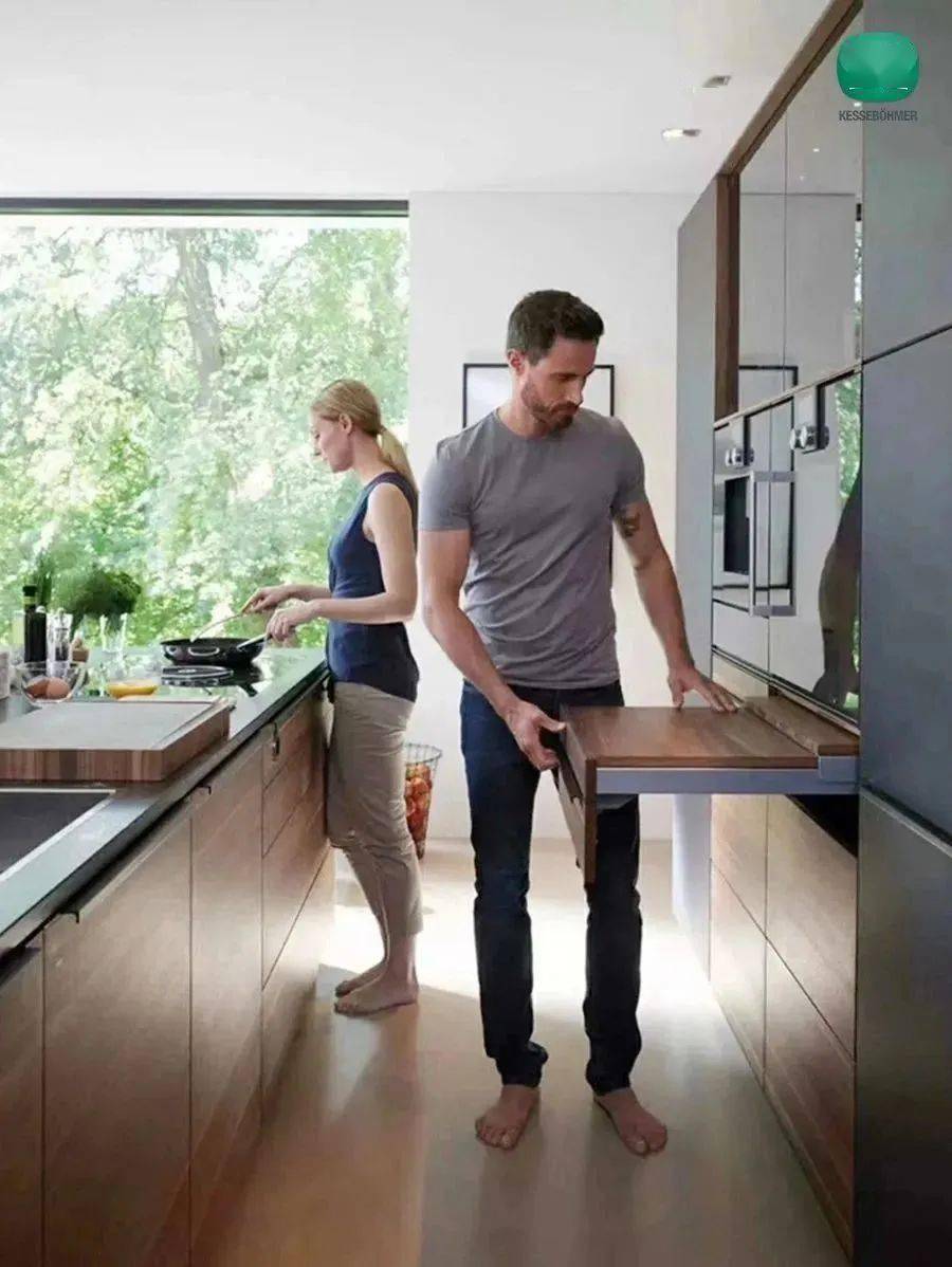 _user_123 tweet media