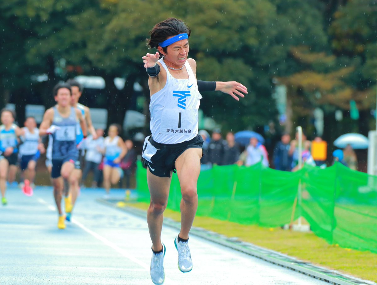 ekiden_navi's tweet photo. 【#東海大学記録会】26/3/26
■3000mエリート
▶今季、東海大キャプテン

🥇永本脩(東海大)7:59.93
*速報値

中盤から先頭を引っ張りラストは手を突きだしてコンマで7分台へ突入!!東海大キャプテンは走りでも頼もしい!!そして活きのいい選手いっぱい🥹 https://t.co/slDTG0ypRj
