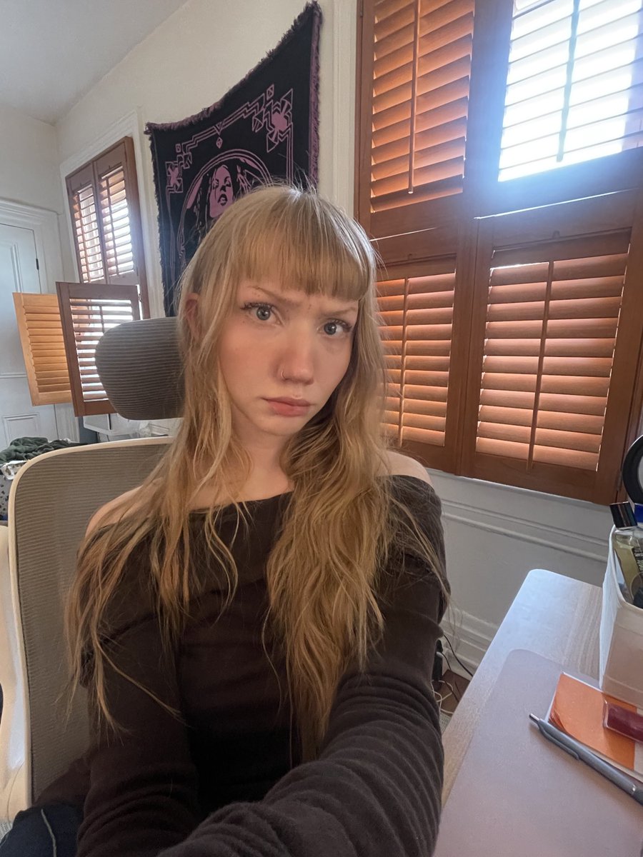 ★ strange girl ★ EXXXOTICA CHICAGO April 10-12 tweet media