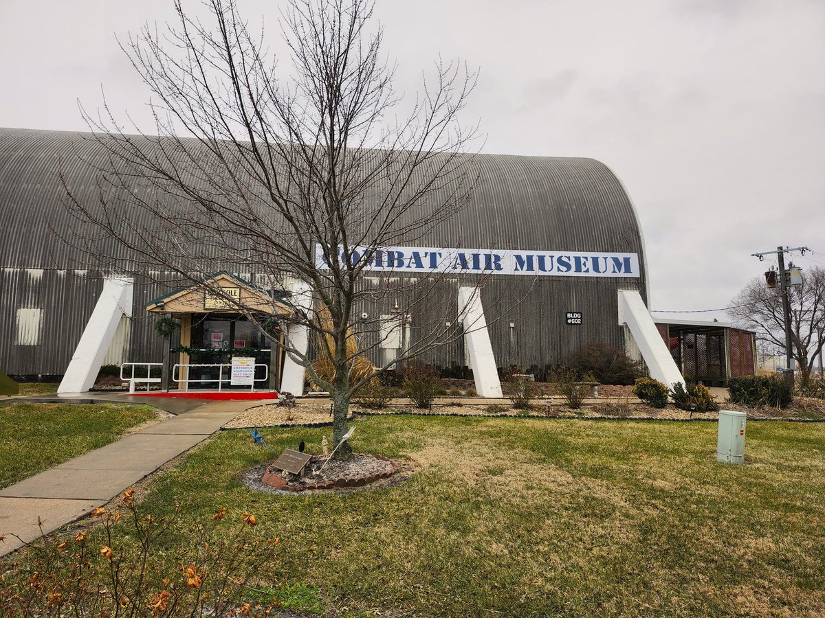 Family Well Traveled tweet media