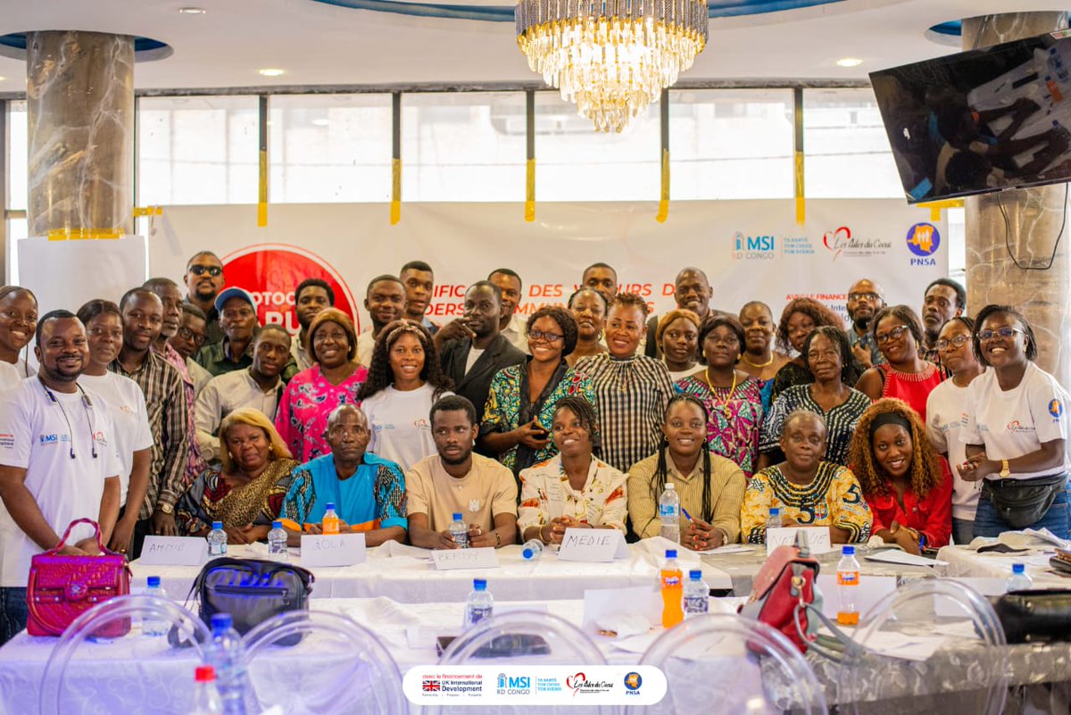 ailesducoeur1's tweet photo. 50 leaders issus de communautés hôtes de MSL des Z.S Kisenso,Kikimi et Kimbaseke ont été mobilisés par @ailesducoeur1 via un atelier #VCAT ,avec appui de @msi_rdc &amp; @UKinDRC ,pour transformer les attitudes autour de #DSSR,en s’appuyant sur les principes du Protocole de #Maputo https://t.co/oSshjLOOe3