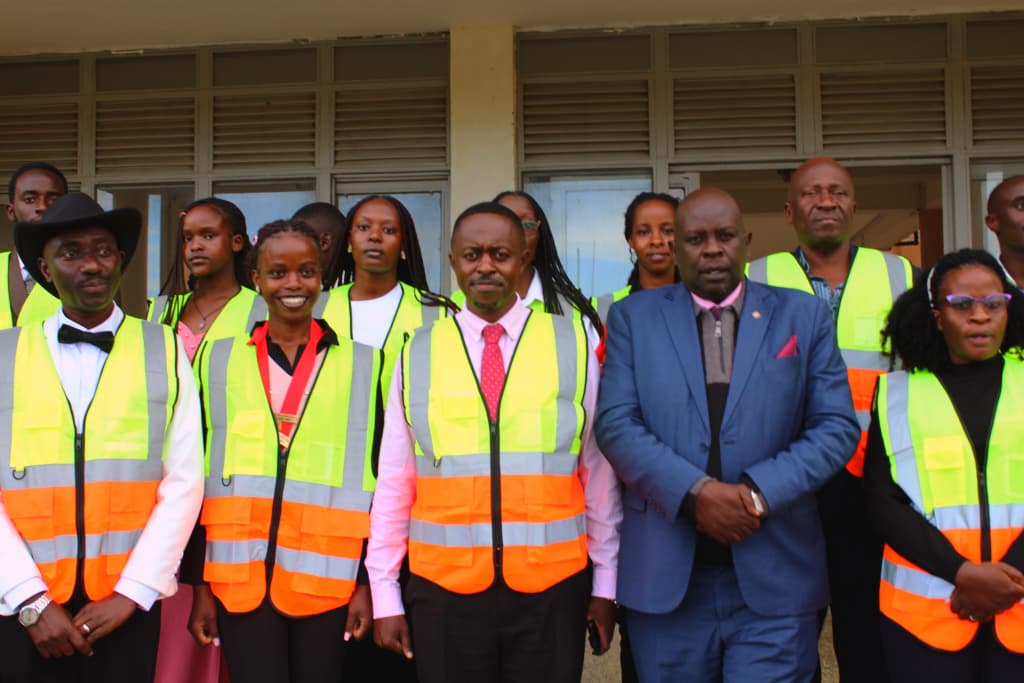 UtcBushenyi's tweet photo. Delighted as College and our Rotaract Club to host the District delegates from Rotary International. It was an honor welcoming such inspiring leaders committed to service above self. #Rotary #ServiceAboveSelf #missiongreen https://t.co/ksy4J5uOcm