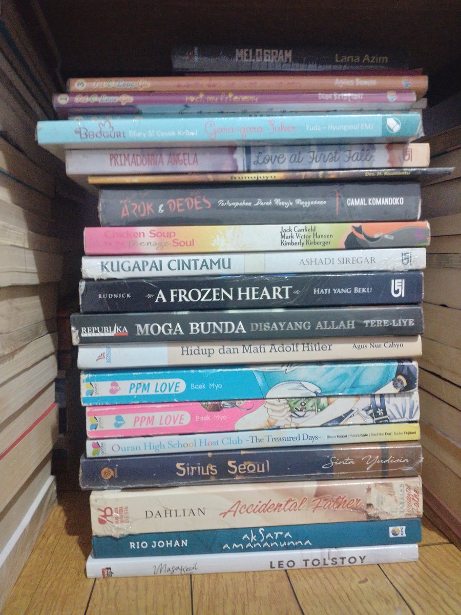 tokobukukomik tweet media