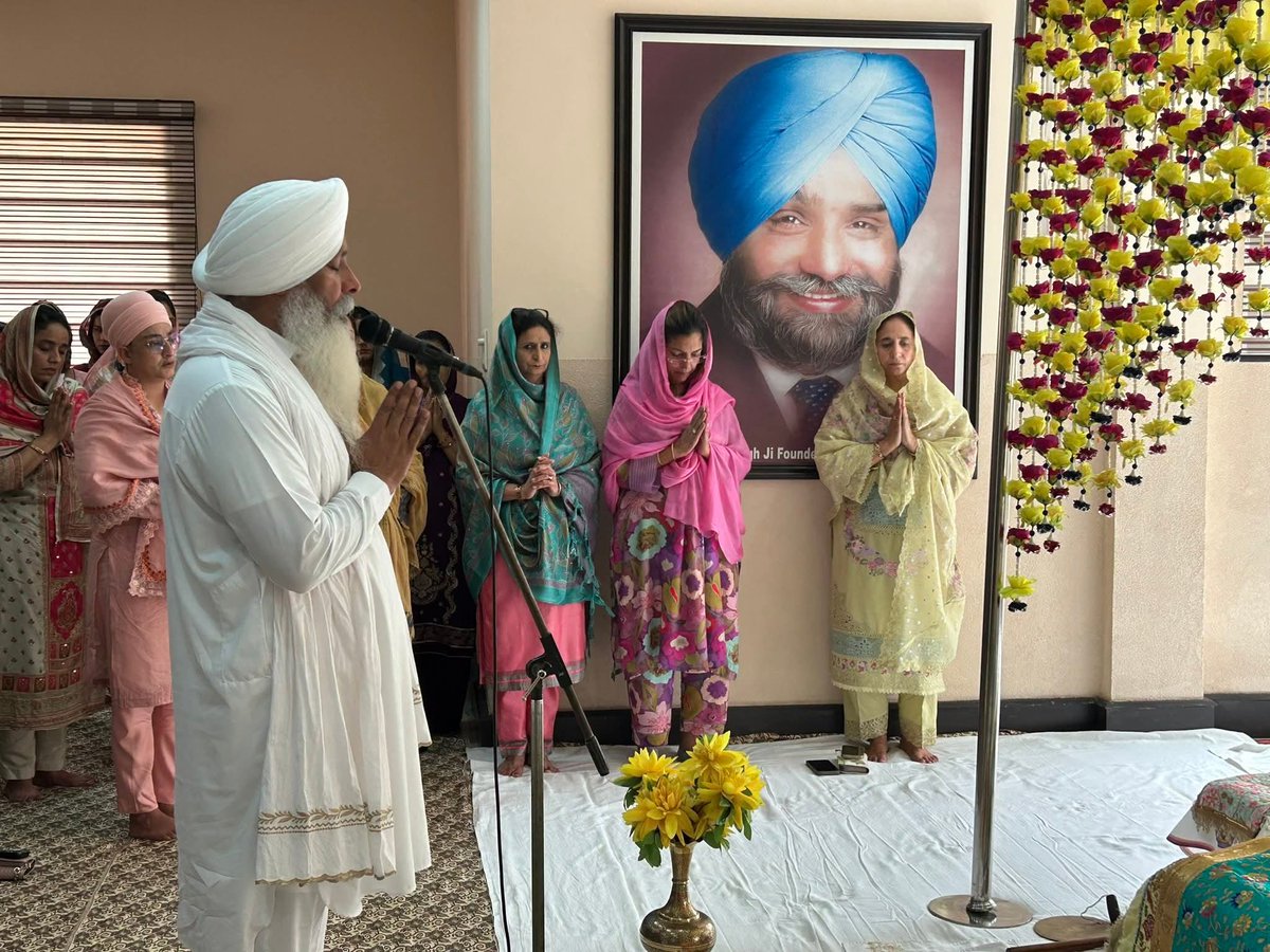 S.T.S. World School (Official) tweet media