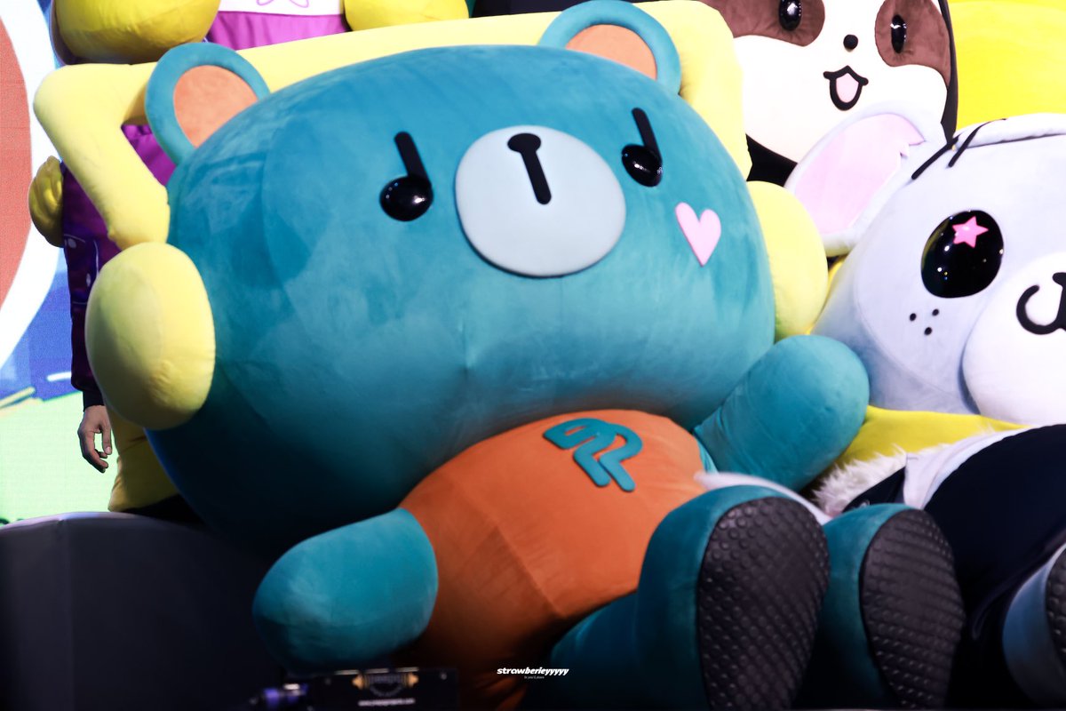 ♡𝙨𝙩𝙧𝙖𝙬𝘣𝘦𝘳𝘳𝘪𝘦𝘺𝘺𝘺 ᵕ̈ tweet media