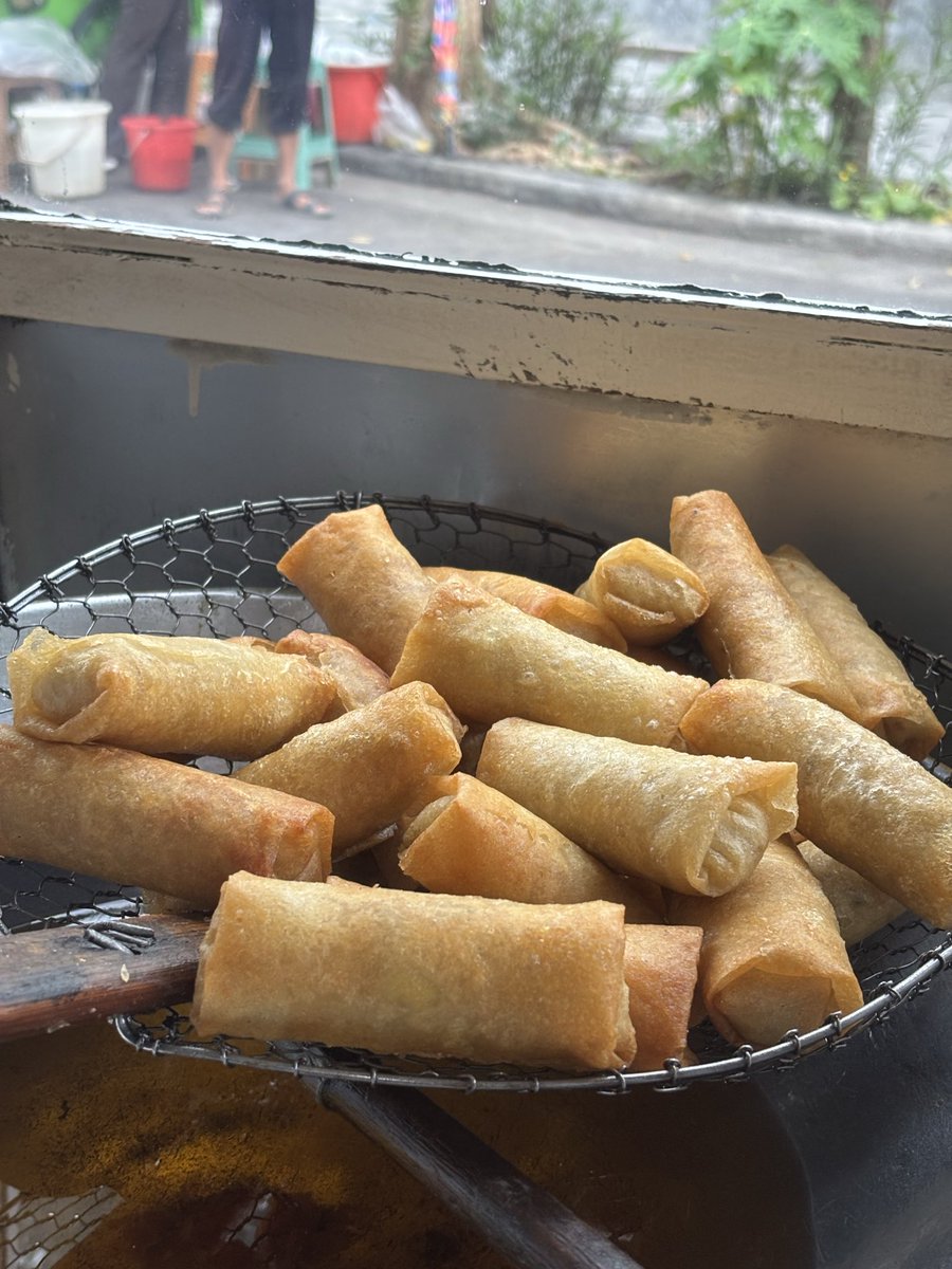 Bukan Nicolas Saputra tweet media