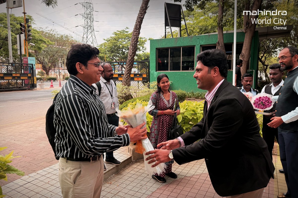 Mahindra World City tweet media