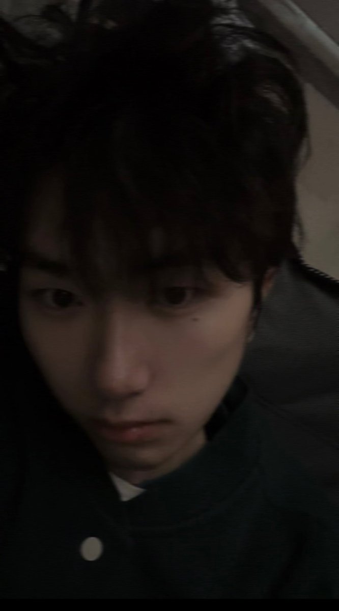 三根钢板男 tweet media