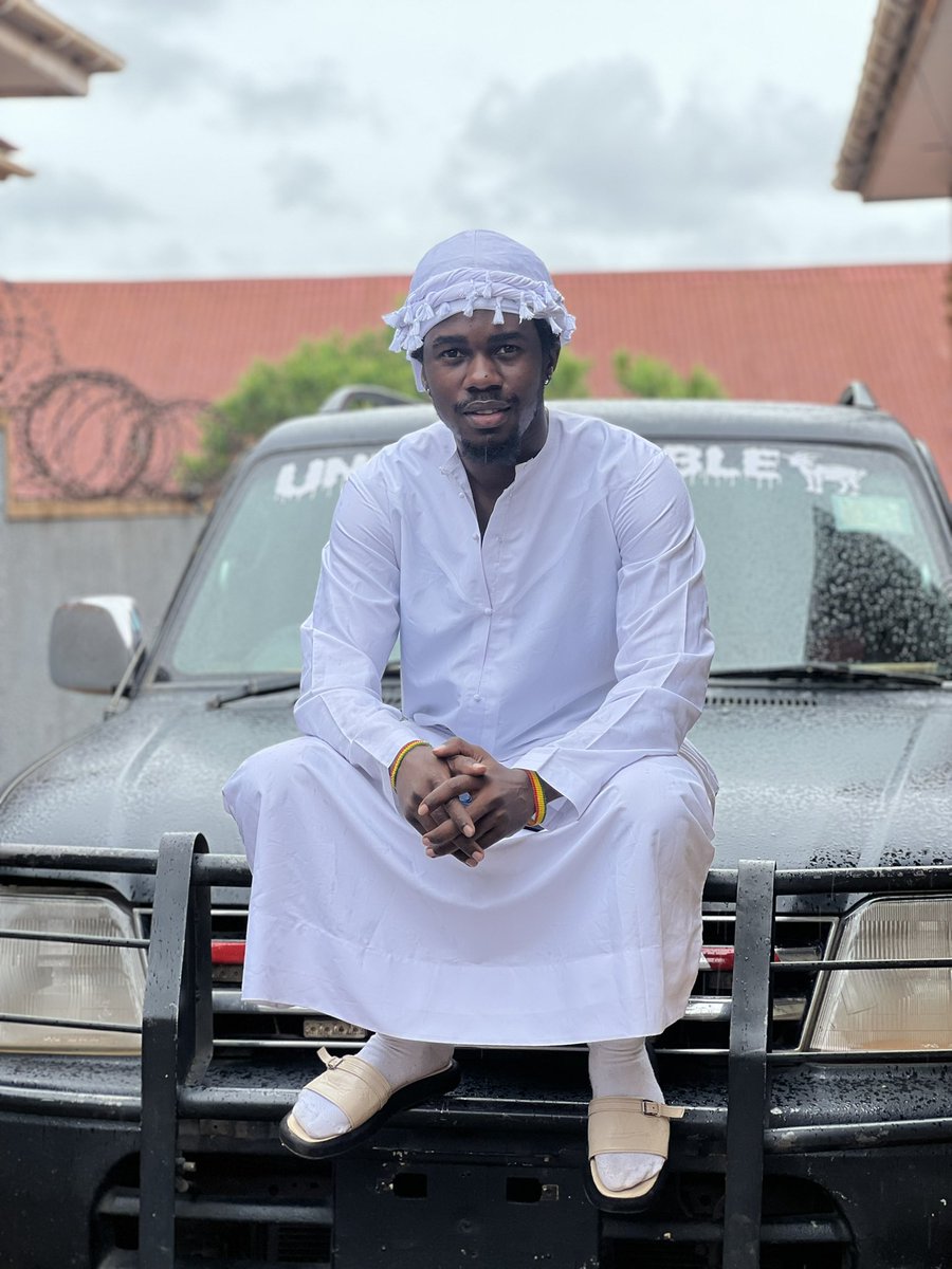 TomDeeUg tweet media