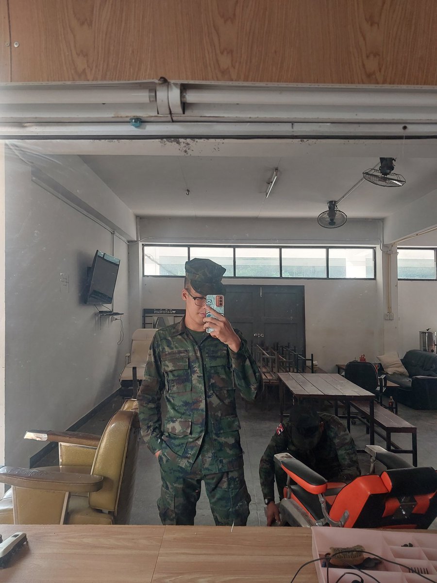 แก๋ว tweet media